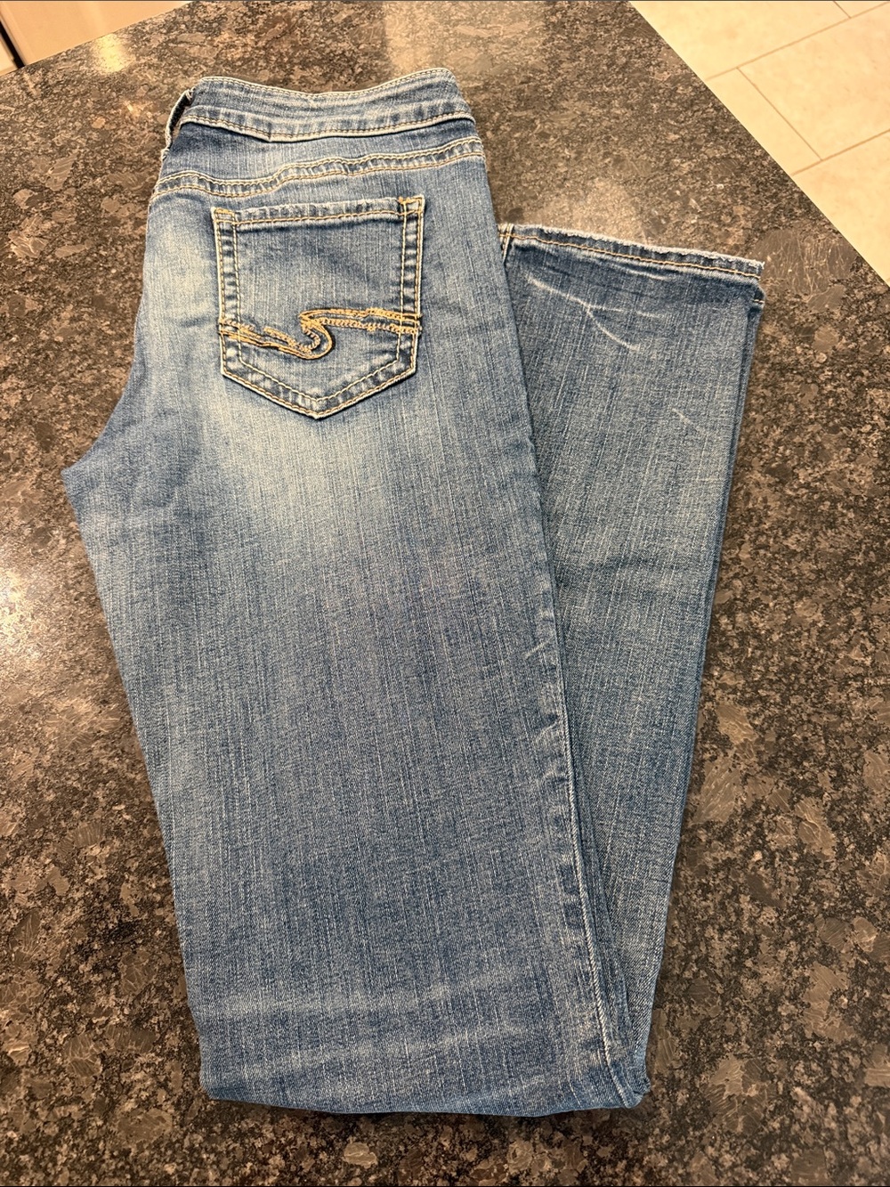 Silver Jeans Women's Medium Blue Straight Leg Stretch Jeans
